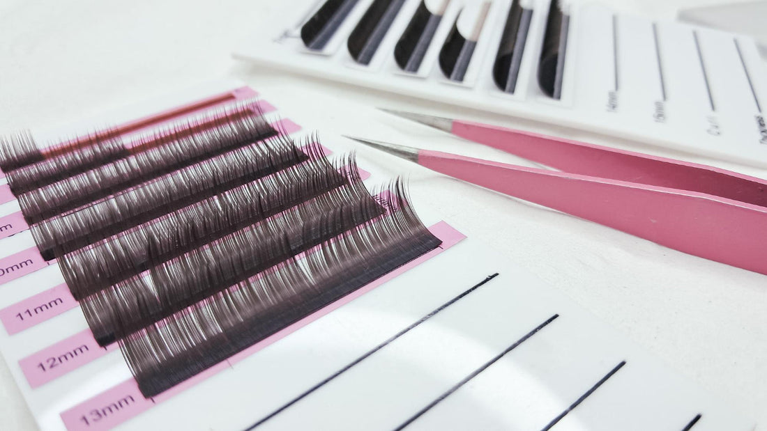 Quick Solutions When Your False Lash Strips Get Tangled