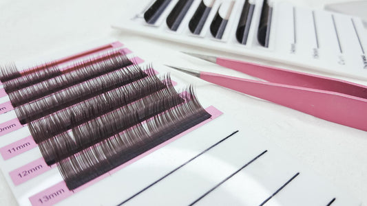 Quick Solutions When Your False Lash Strips Get Tangled