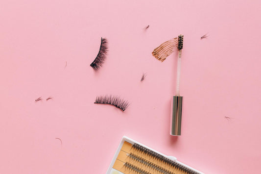 false lashes
